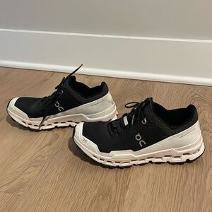 On Cloud tennis shoes, white and black, women’s US 8